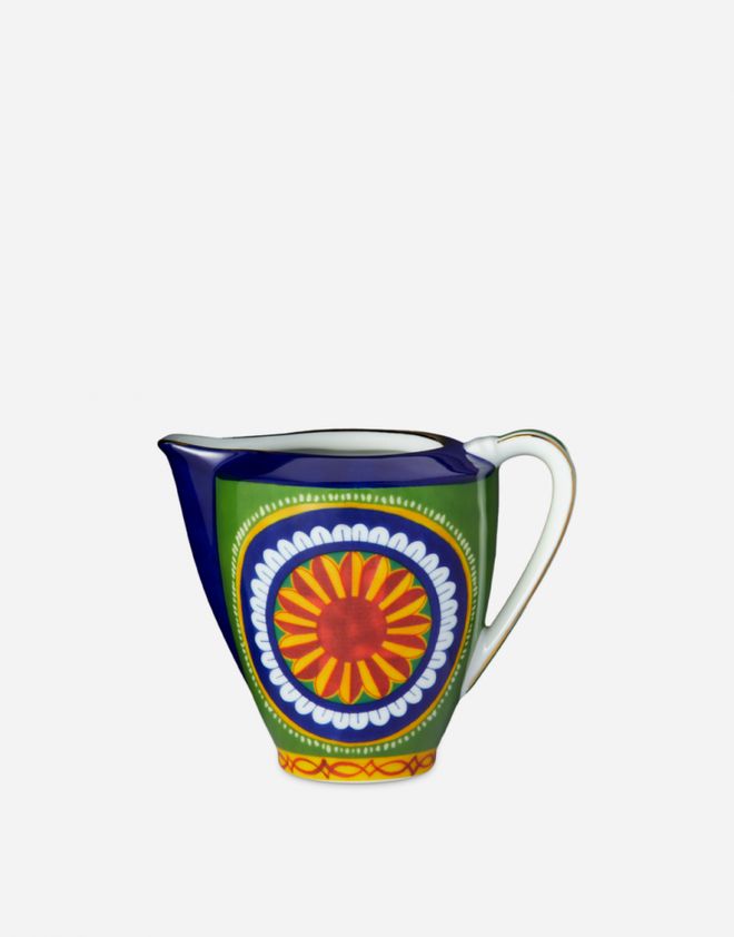 系列訴說浪漫丨DG復刻西西里島的萬種風情AG真人娛樂網址杜嘉班納 Carretto(圖2) 系列訴說浪漫丨DG復刻西西里島的萬種風情AG真人娛樂網址杜嘉班納 Carretto(圖2)