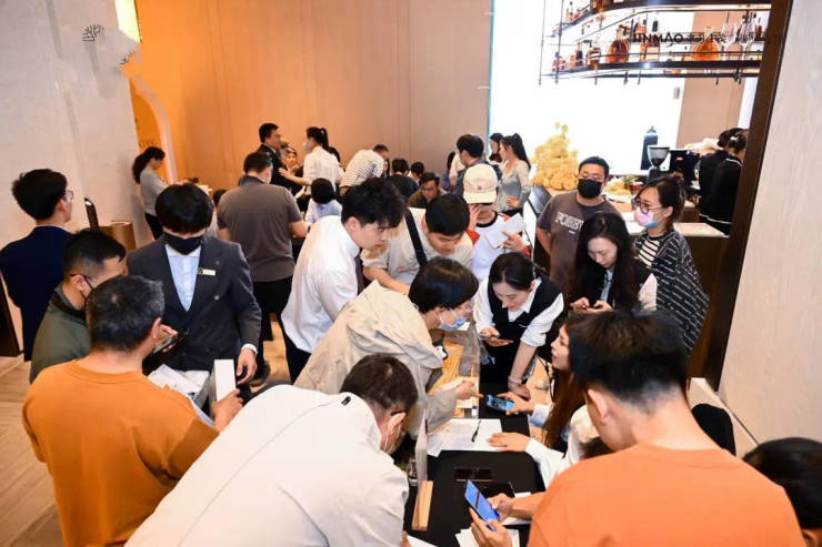 中心 - 環(huán)境戶型價格地址樓盤詳情配套電話交房時間配套電話交房時間AG真人平臺金隅·公園東序(售樓處) 首頁 - 金隅·公園東序銷售(圖16)